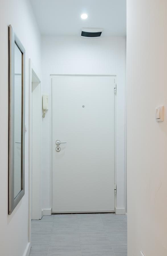 Comfortable & Lovely Apartment Belgrado Esterno foto