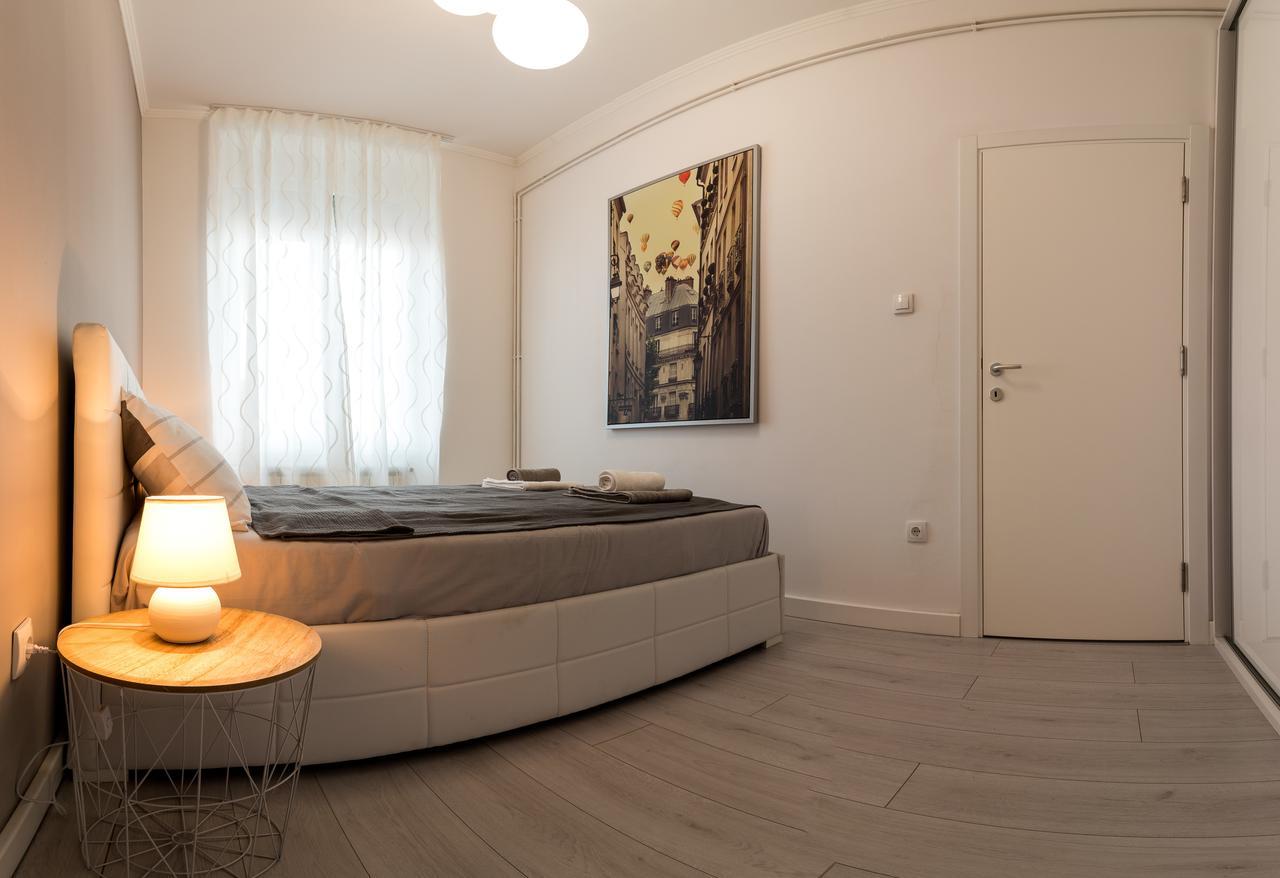 Comfortable & Lovely Apartment Belgrado Esterno foto